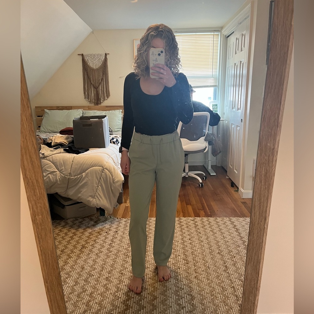 Stretchy teal pants